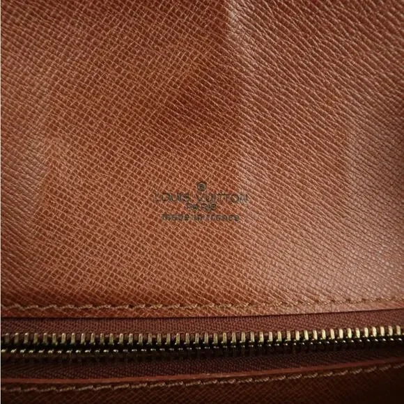 💎✨STUNNING✨💎Authentic Louis Vuitton Monogram Saint Cloud GM Shoulder Bag - Picture 15 of 16